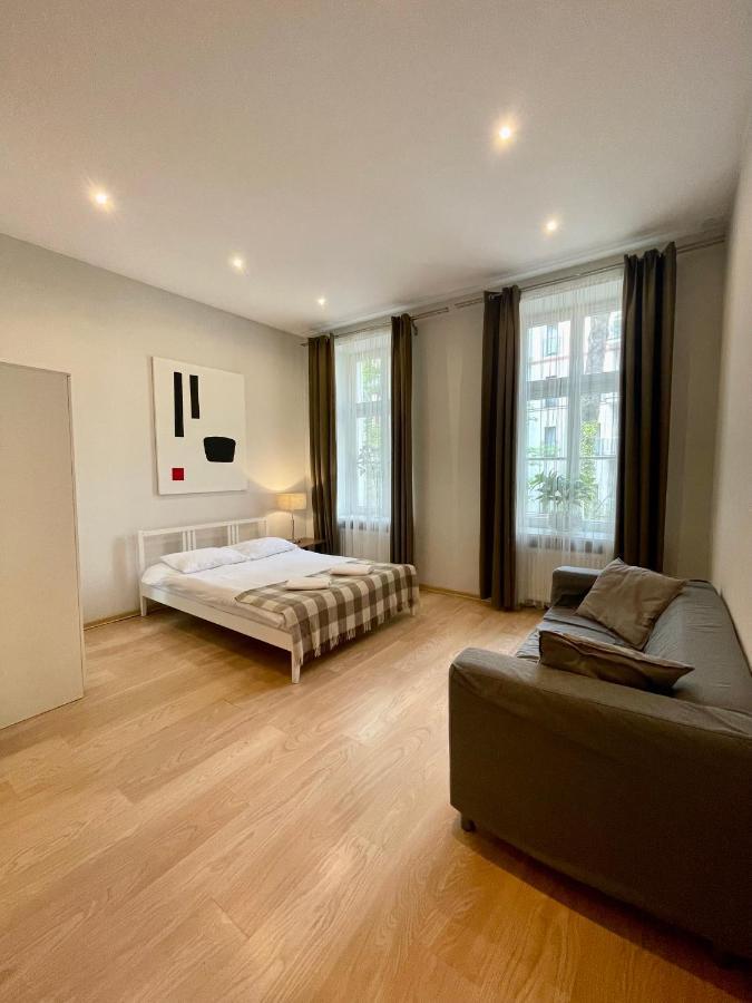 Boutique Apartments - Elegant 1906 Period ヴロツワフ エクステリア 写真